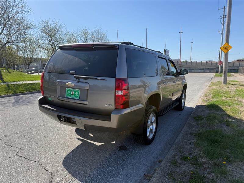 Chevrolet Suburban LS 1500 4WD 2007