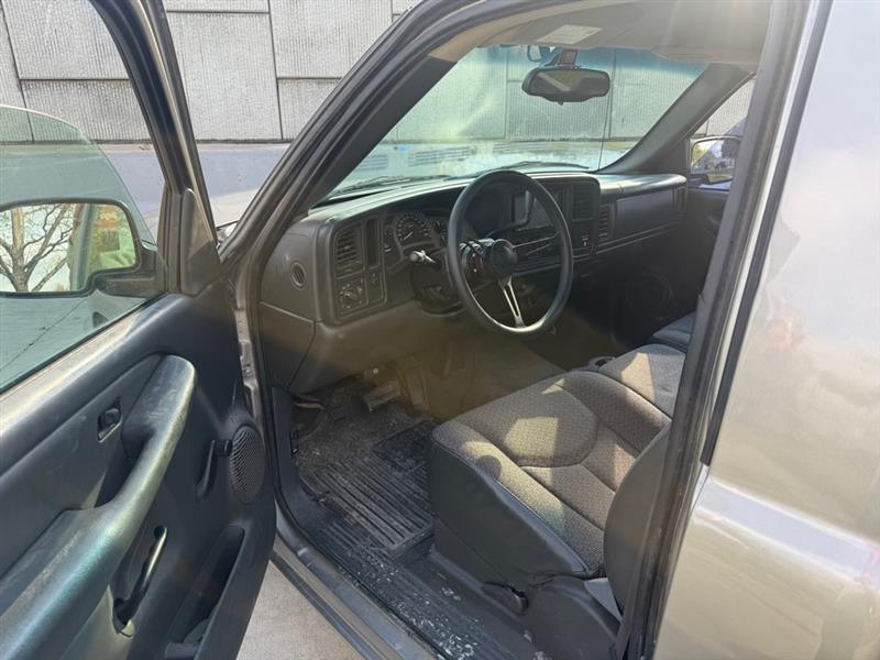 Chevrolet Silverado 1500 LS Long Bed 2WD 2003 Chevrolet Silverado 1500 LS Long Bed 2WD 2003