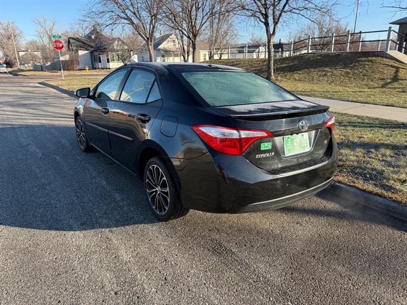 Toyota Corolla LE CVT 2016