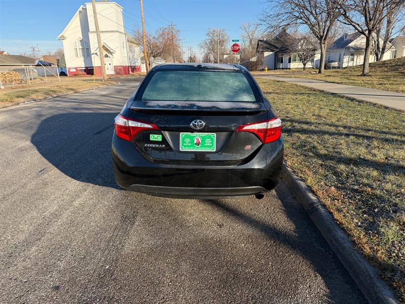 Toyota Corolla LE CVT 2016