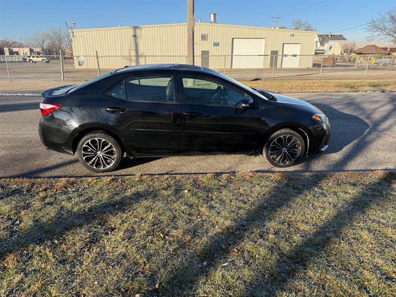 Toyota Corolla LE CVT 2016