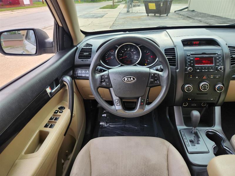 Kia Sorento LX 2WD 2011 Kia Sorento LX 2WD 2011