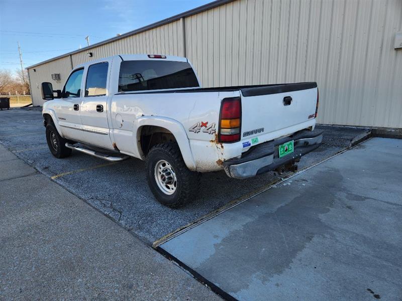 GMC Sierra 2500HD Crew Cab Short Bed 4WD 2005 GMC Sierra 2500HD Crew Cab Short Bed 4WD 2005
