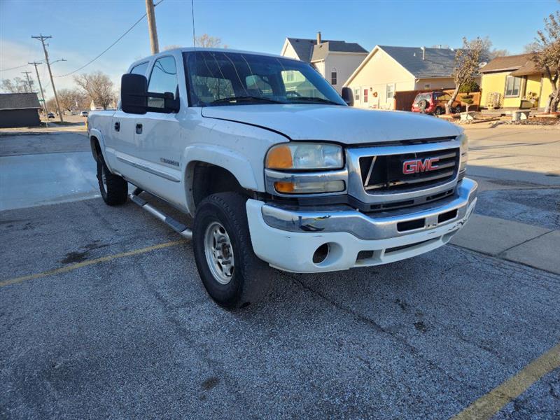 GMC Sierra 2500HD Crew Cab Short Bed 4WD 2005 GMC Sierra 2500HD Crew Cab Short Bed 4WD 2005