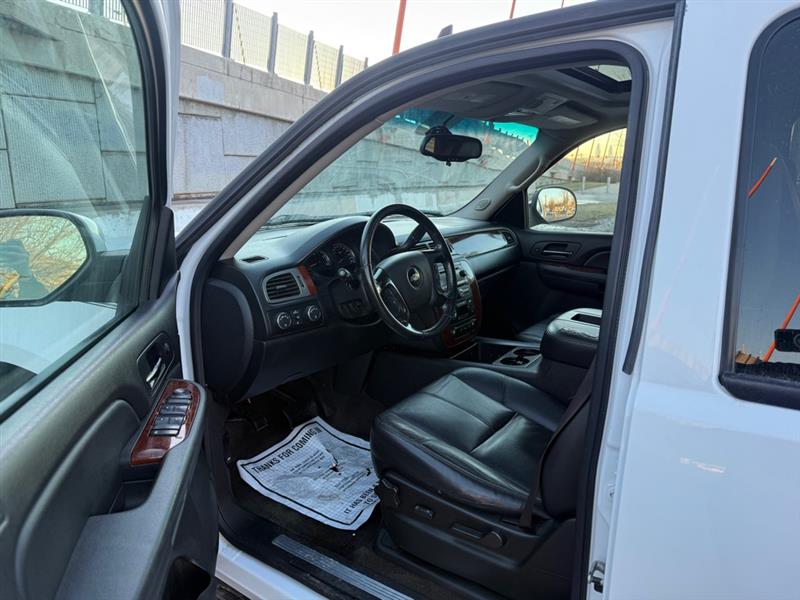 Chevrolet Suburban LT2 1500 4WD 2009