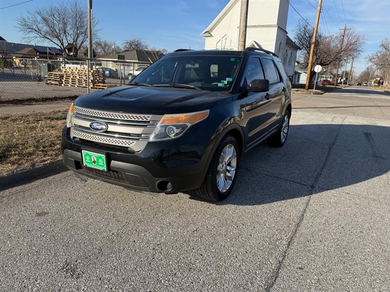 2014 Ford Explorer Base's photo