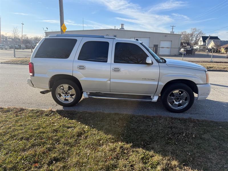Cadillac Escalade AWD 2004