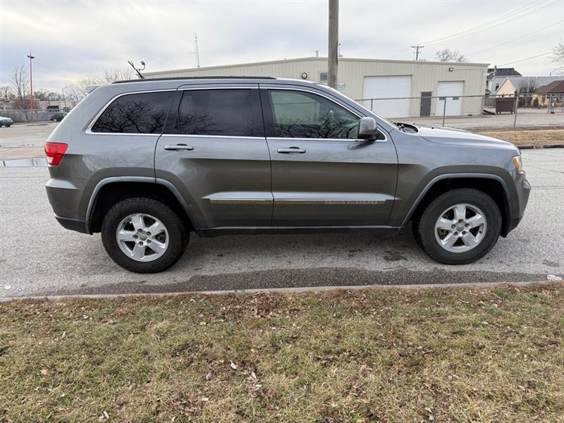 Jeep Grand Cherokee Laredo 4WD 2012