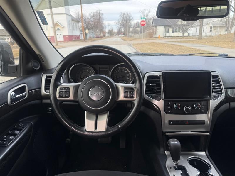 Jeep Grand Cherokee Laredo 4WD 2012