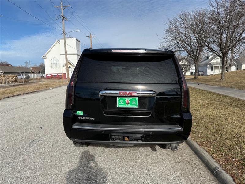 GMC Yukon Denali 4WD 2018