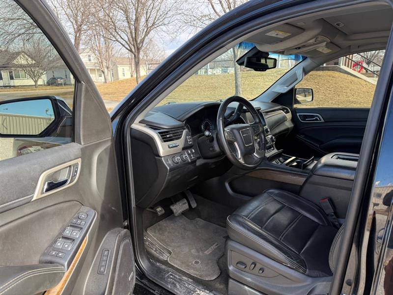 GMC Yukon Denali 4WD 2018
