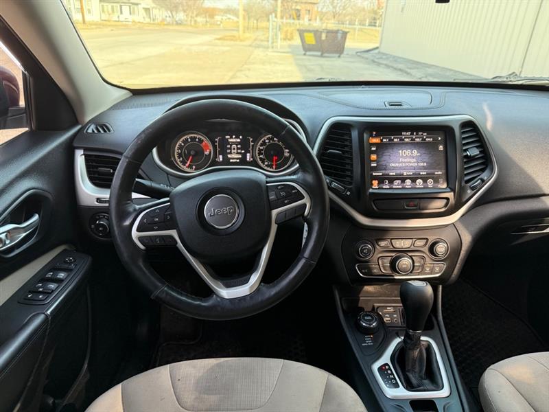 Jeep Cherokee Latitude 4WD 2016