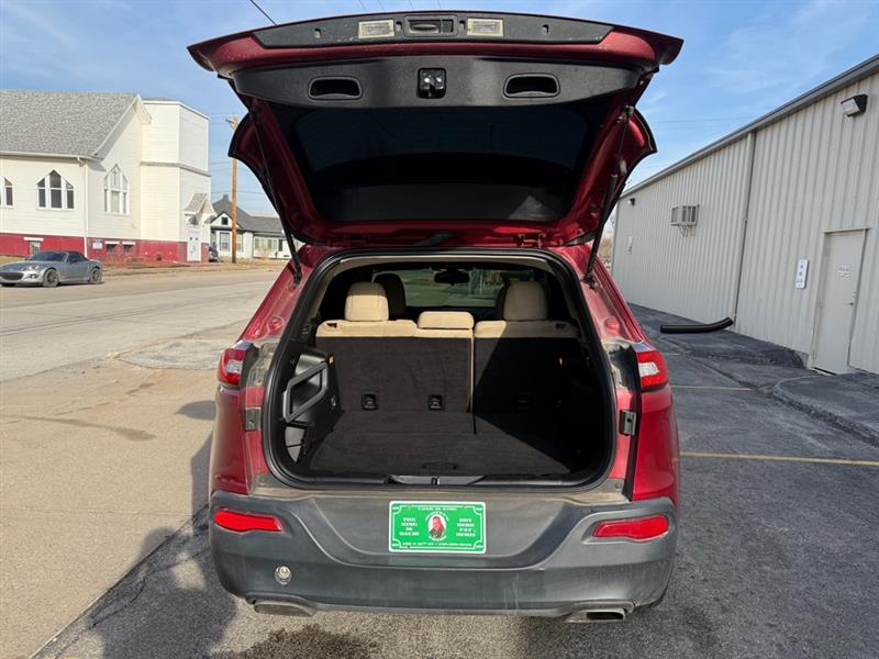 Jeep Cherokee Latitude 4WD 2016