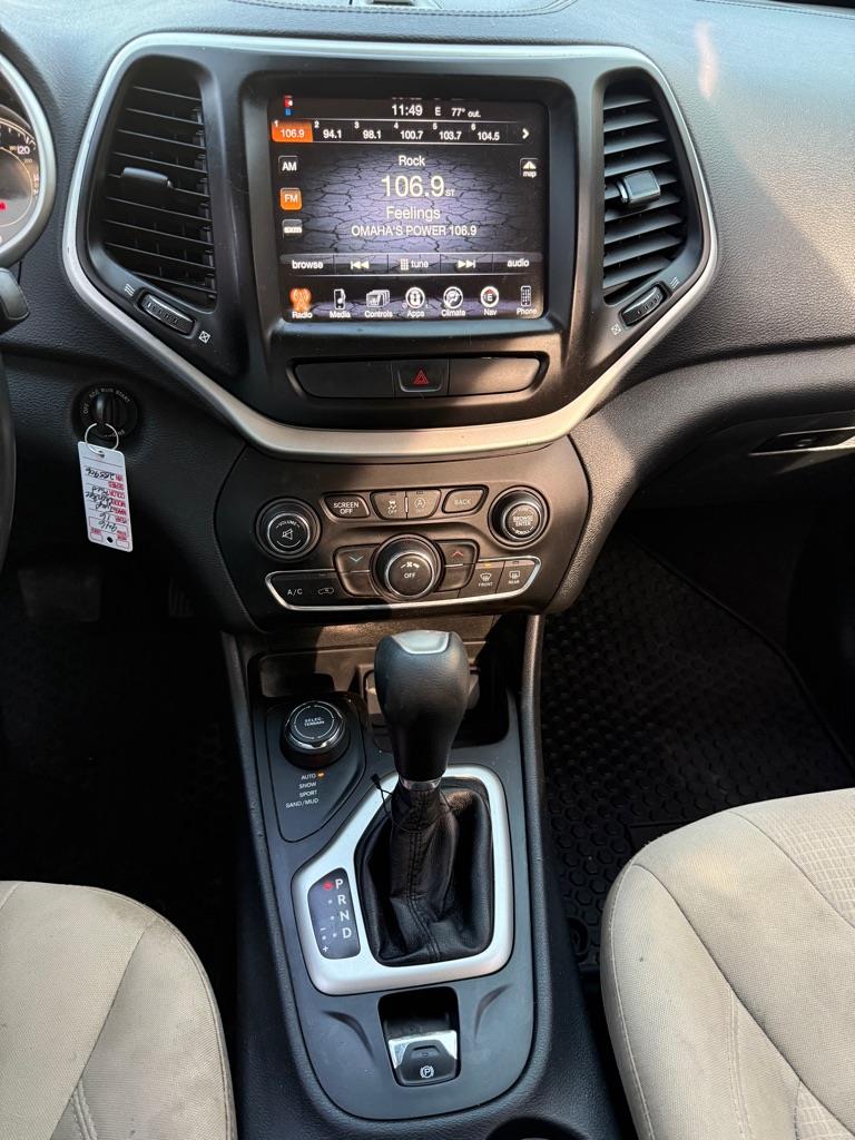 Jeep Cherokee Latitude 4WD 2016