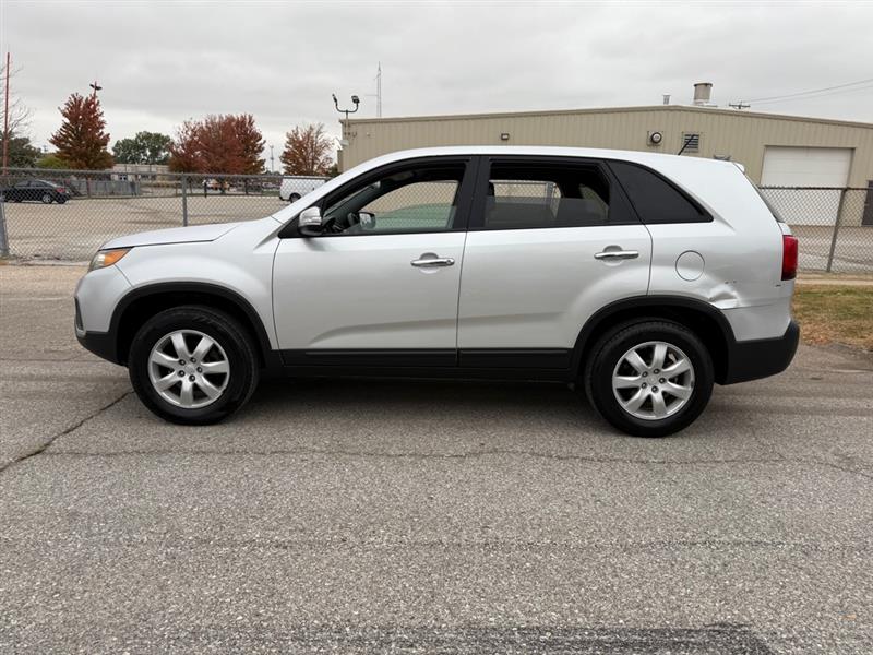 Kia Sorento LX 2WD 2011