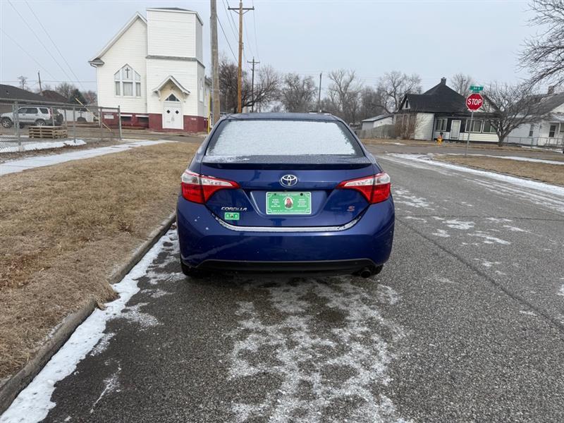 Toyota Corolla LE CVT 2014