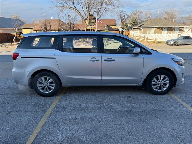 Kia Sedona L 2015