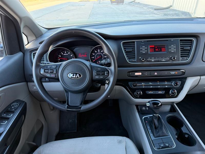 Kia Sedona L 2015