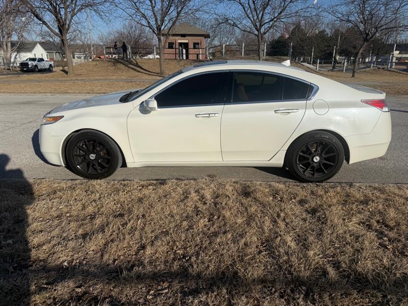 Acura TL 5-Speed AT SH-AWD with Tech Package 2010