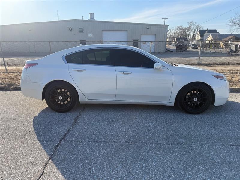 Acura TL 5-Speed AT SH-AWD with Tech Package 2010