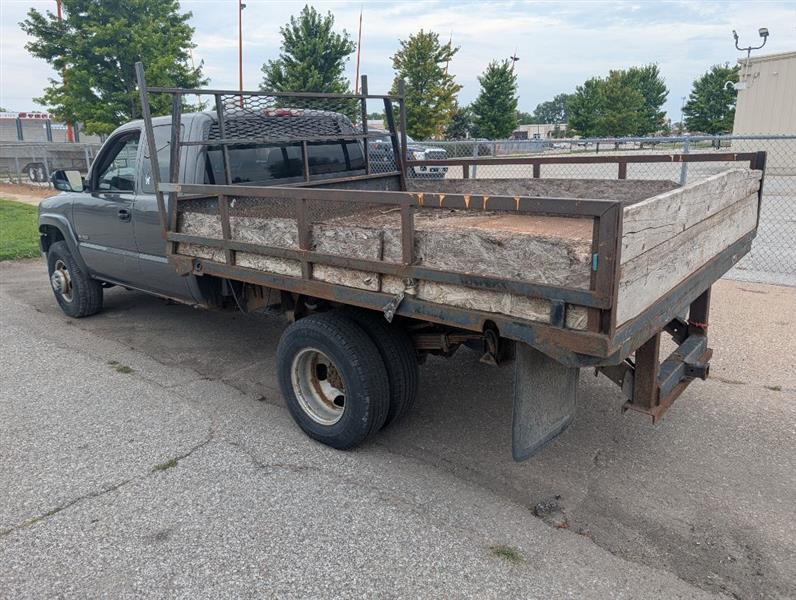 Chevrolet Silverado 3500 Ext. Cab 2WD 2002