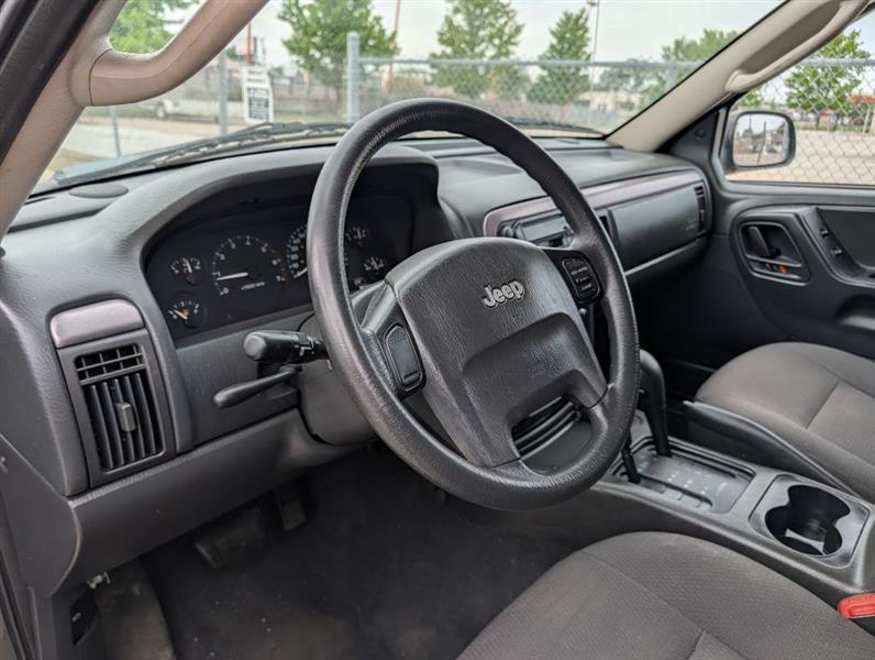 Jeep Grand Cherokee Laredo 4WD 2004