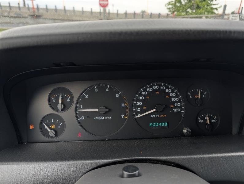 Jeep Grand Cherokee Laredo 4WD 2004