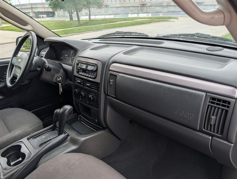 Jeep Grand Cherokee Laredo 4WD 2004