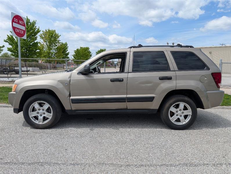 Jeep Grand Cherokee Laredo 4WD 2005