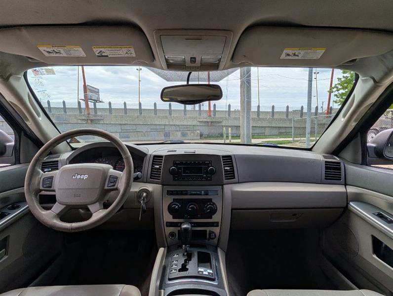 Jeep Grand Cherokee Laredo 4WD 2005