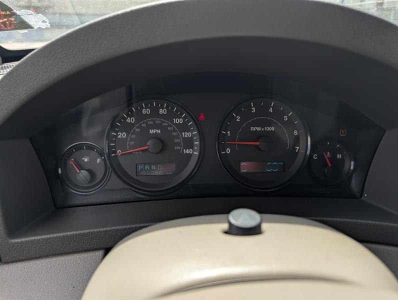 Jeep Grand Cherokee Laredo 4WD 2005