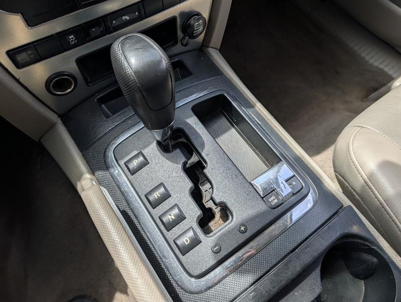 Jeep Grand Cherokee Laredo 4WD 2005