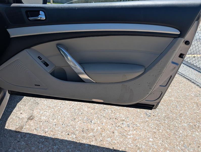 Infiniti G37 Base 2008