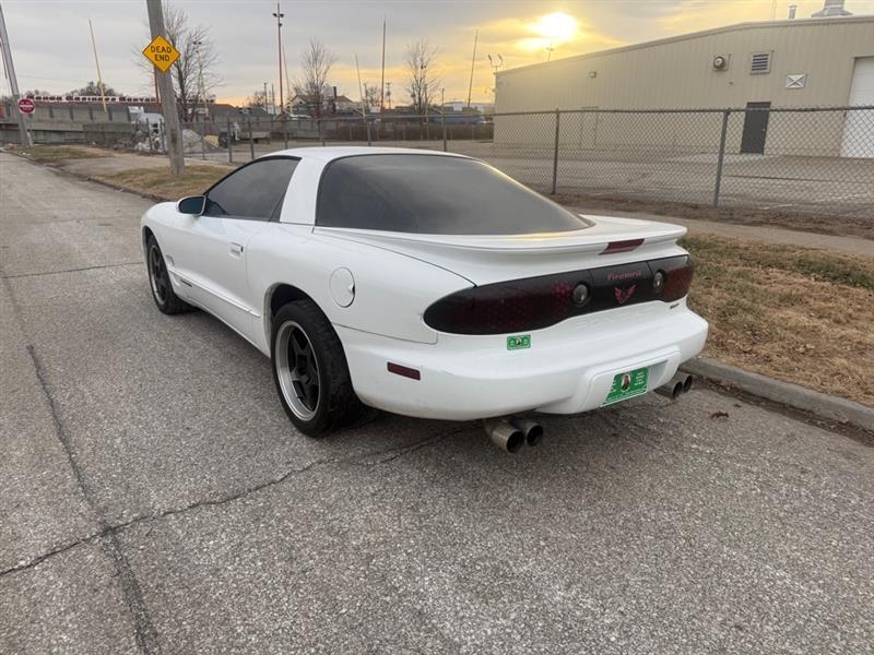 Pontiac Firebird Coupe 1999