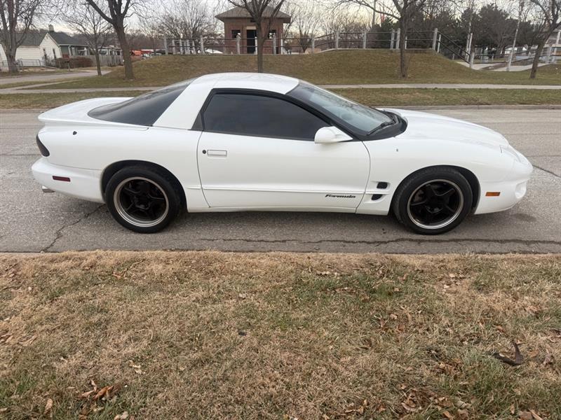 Pontiac Firebird Coupe 1999
