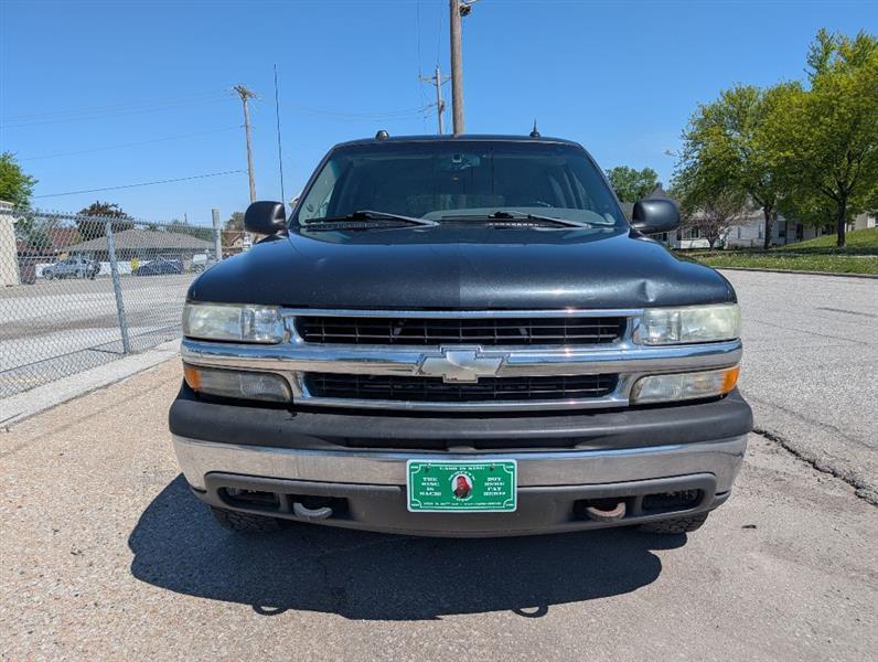 Chevrolet Suburban 1500 2WD 2004