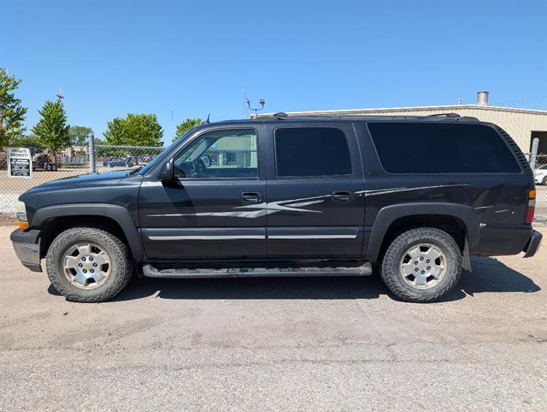 Chevrolet Suburban 1500 2WD 2004