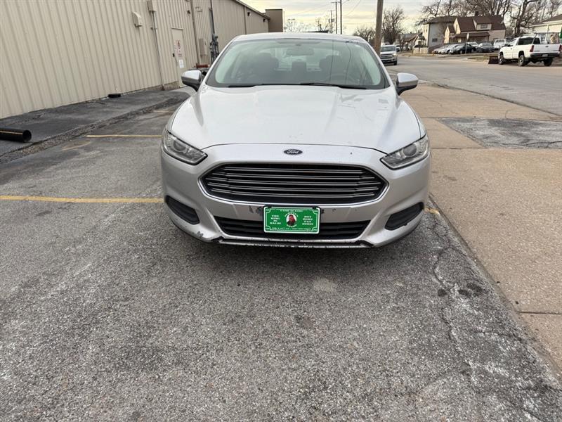 Ford Fusion S 2014