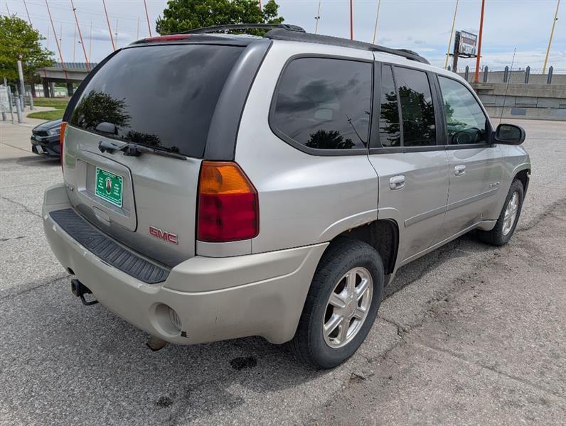 GMC Envoy SLE 4WD 2006