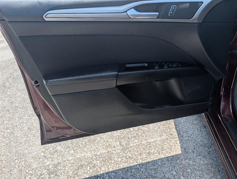 Ford Fusion SE 2017