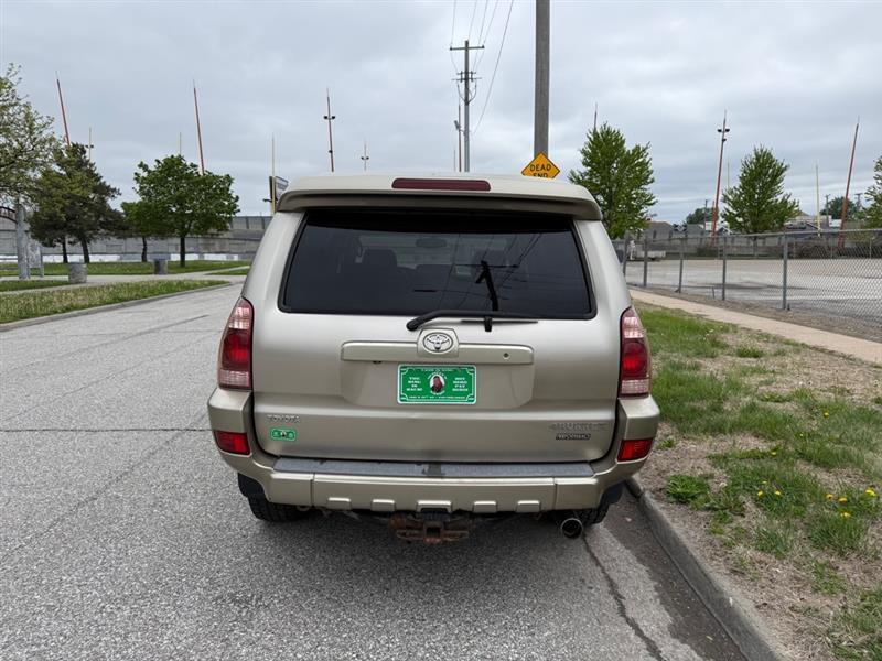 Toyota 4Runner Limited V8 4WD 2005
