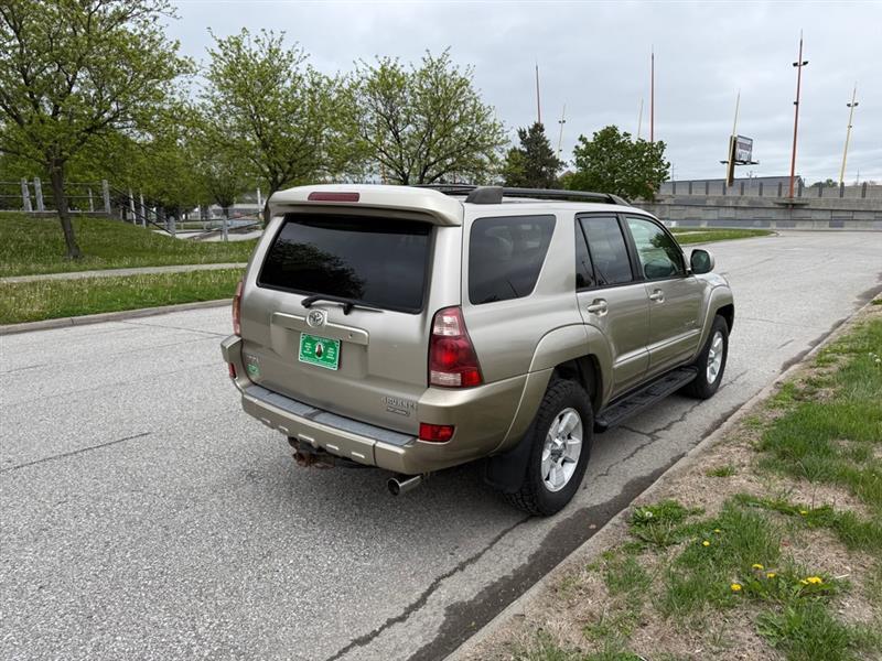 Toyota 4Runner Limited V8 4WD 2005