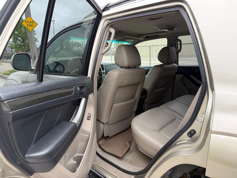Toyota 4Runner Limited V8 4WD 2005