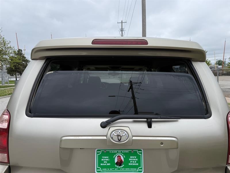 Toyota 4Runner Limited V8 4WD 2005