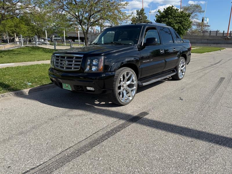 Cadillac Escalade EXT Sport Utility Truck 2004