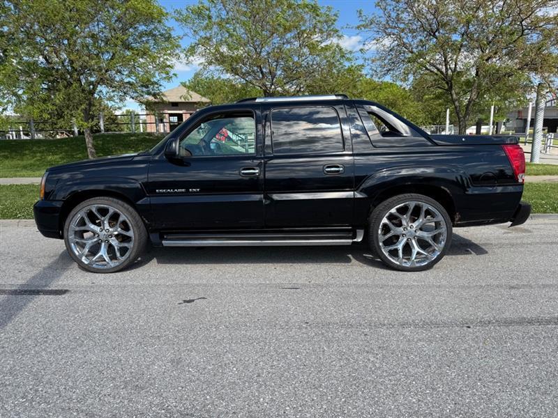 Cadillac Escalade EXT Sport Utility Truck 2004