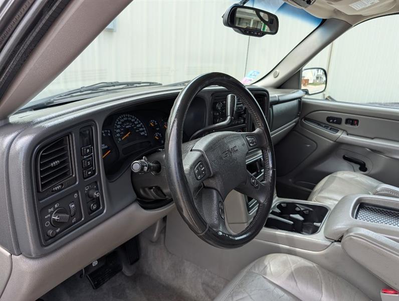 GMC Yukon 4WD 2004