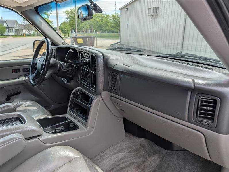 GMC Yukon 4WD 2004