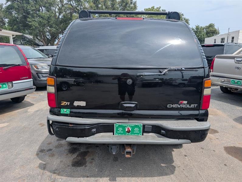 Chevrolet Tahoe 4WD 2003
