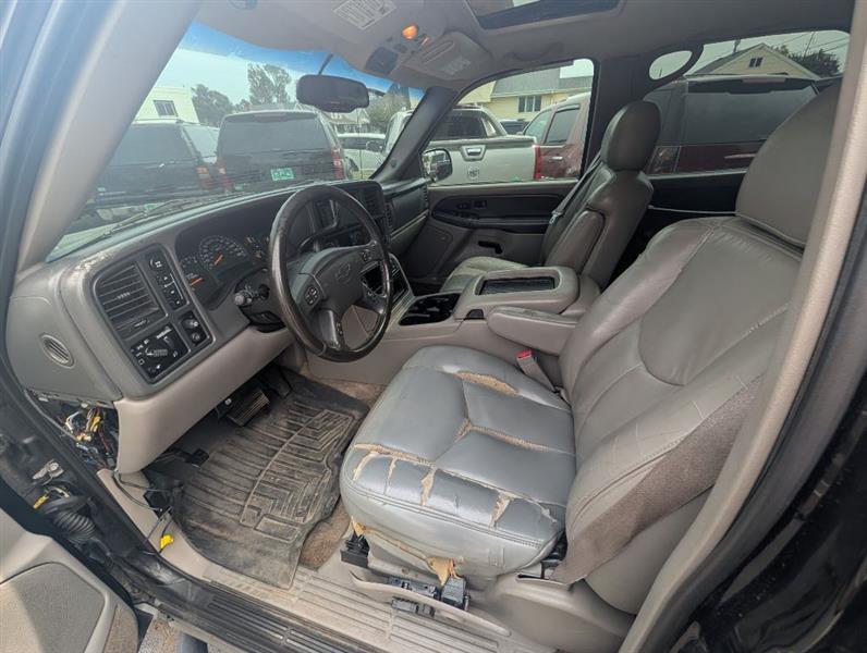 Chevrolet Tahoe 4WD 2003